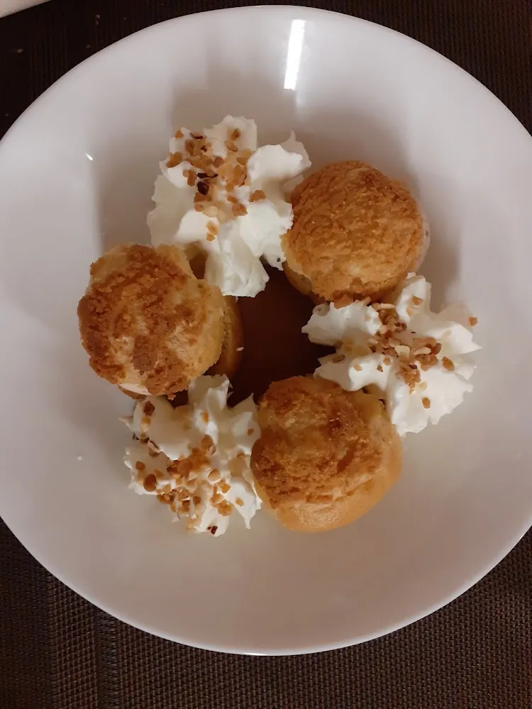 Profiteroles